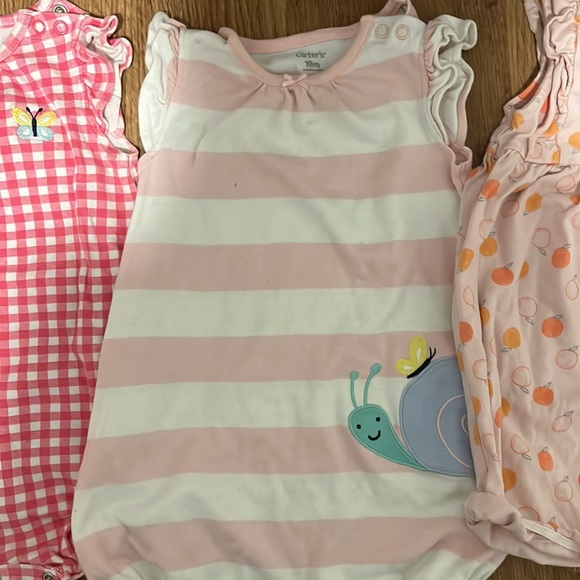 3 Carters onesies two 18 months and one 24 months - Picture 3 of 4